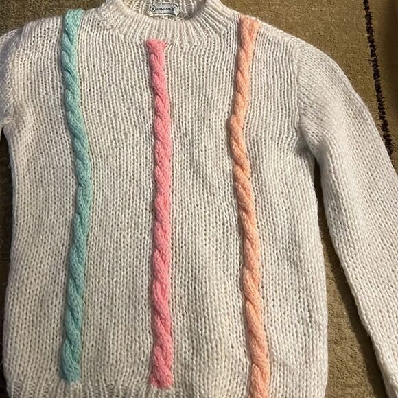 Kauffman’s sweater   - Picture 4 of 5